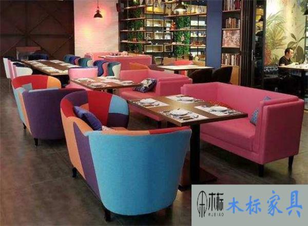 西餐廳沙發(fā)是如何選擇的|餐飲家具 